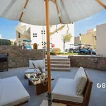 Outstanding One Bedroom Azzurra
