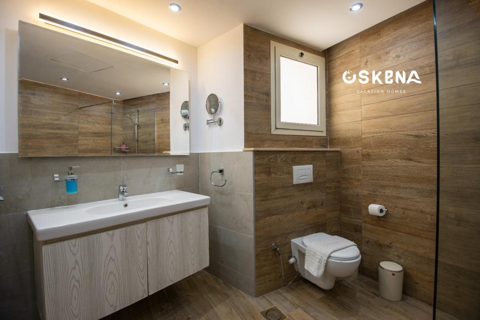 Outstanding One Bedroom Azzurra