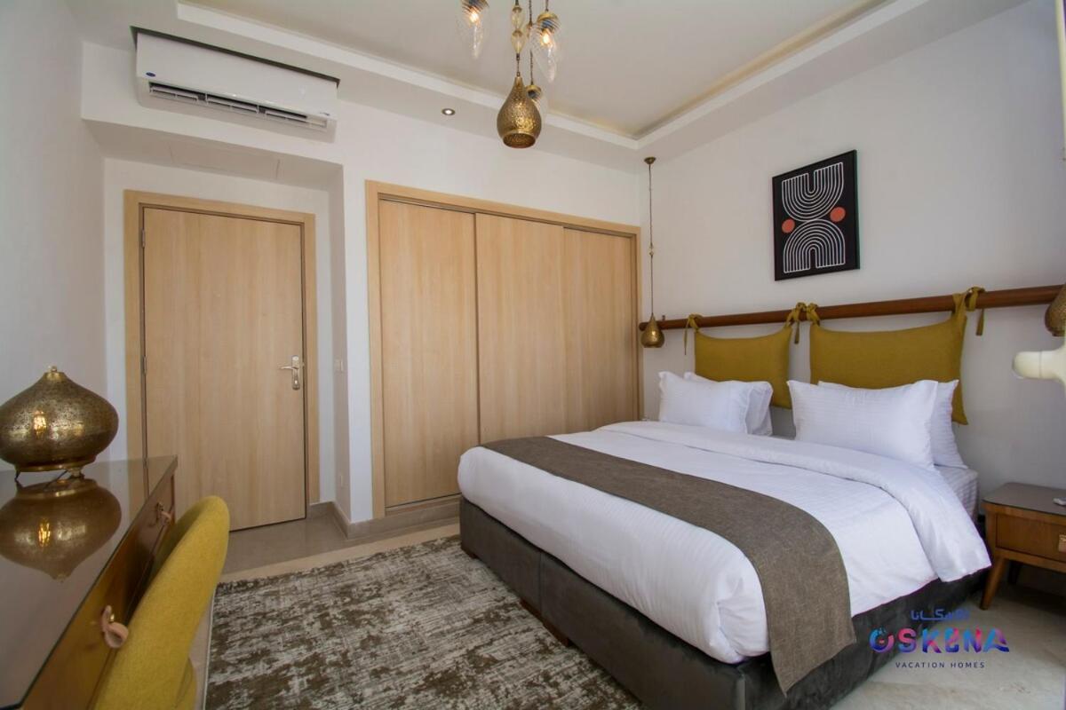 Outstanding One Bedroom Azzurra Apartment