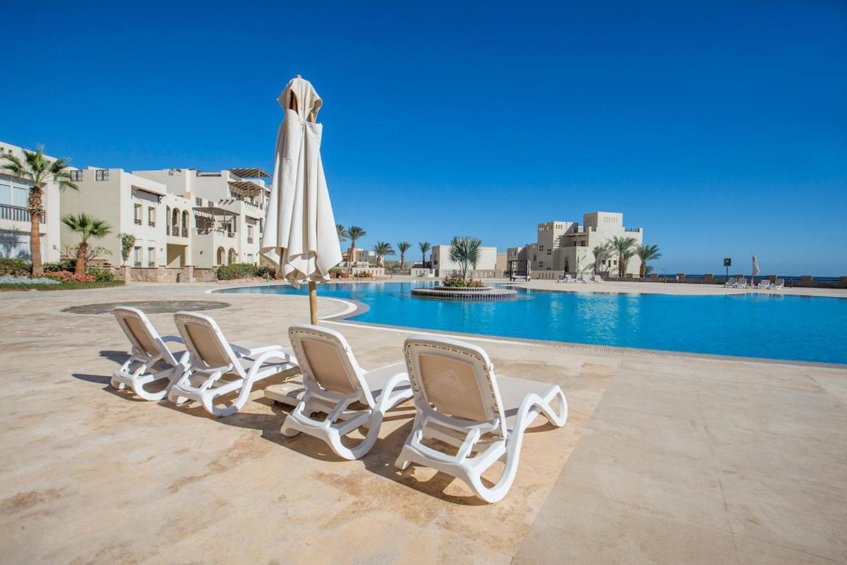 Apartment Outstanding One Bedroom Azzurra