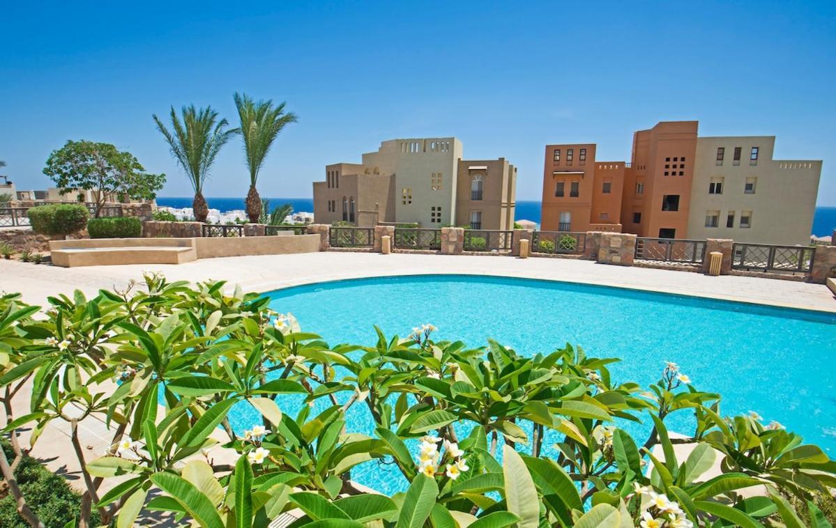 Apartment Outstanding One Bedroom Azzurra